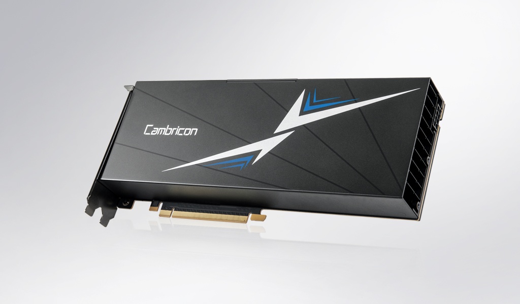 ����ͷ���MLU370-X8 AIѵ������8���������ܴ�����GPU 155%